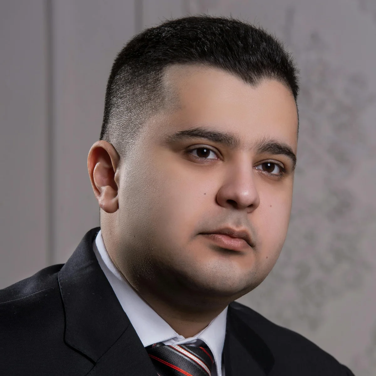 Ricardo Almeida, Diretor, Almeida Advocacia, cliente satisfeito da MiraAgency